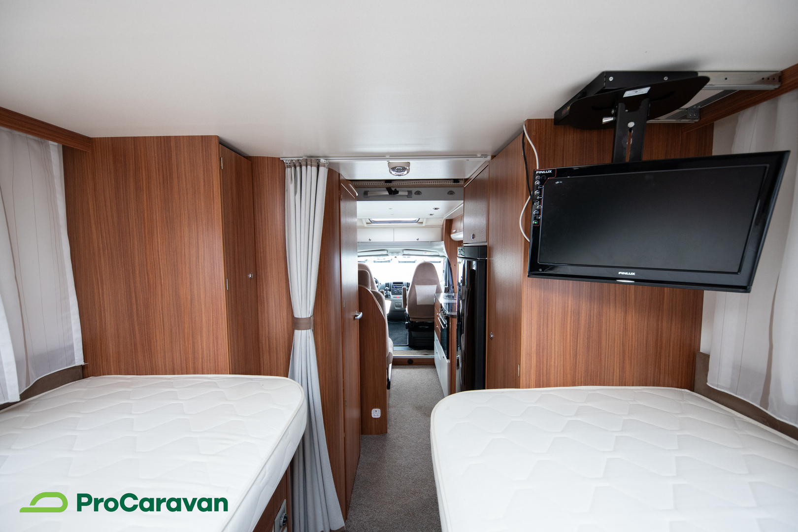 ADRIA Matrix M 680SL 2011