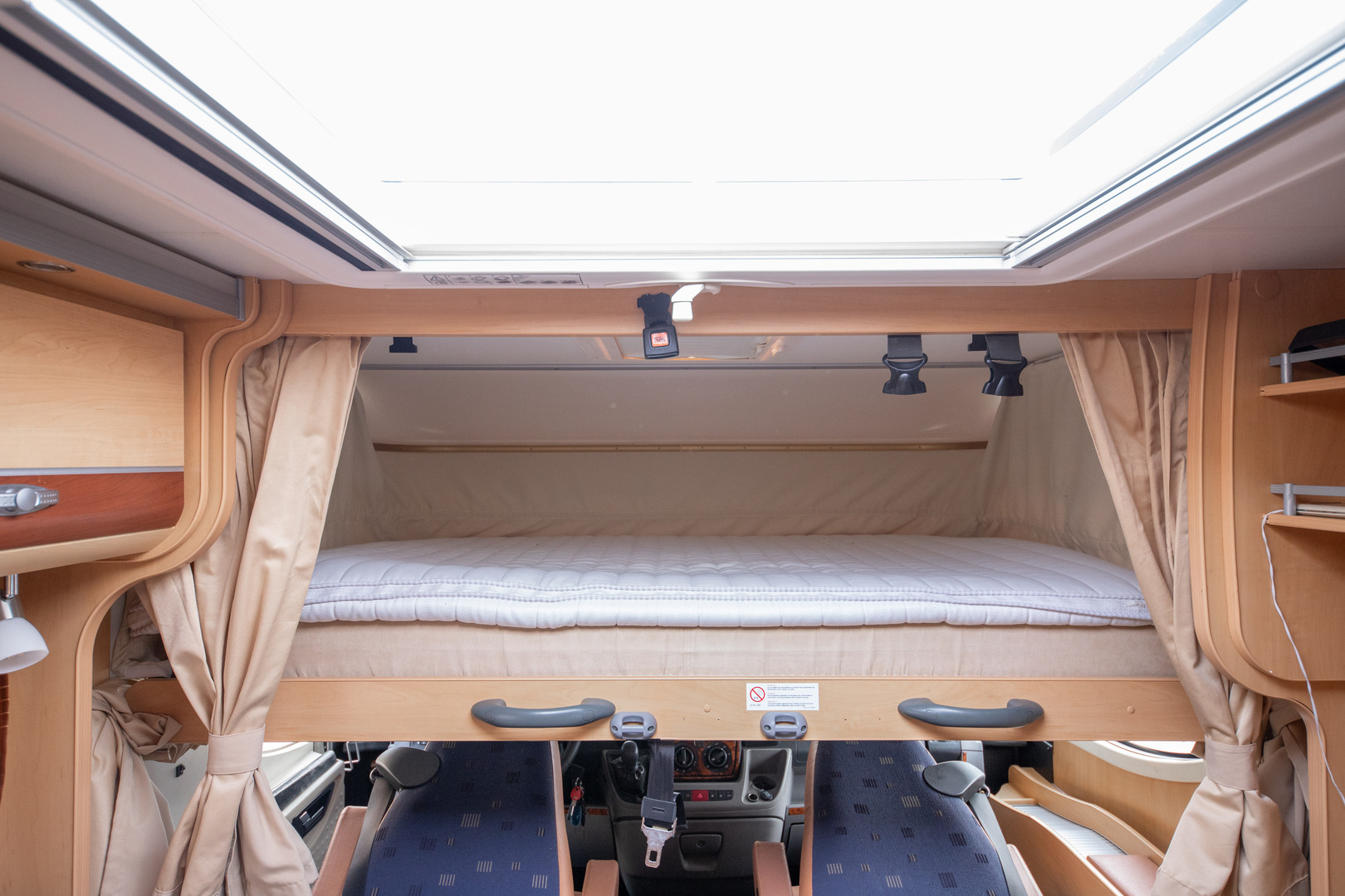 DETHLEFFS Globebus 2011