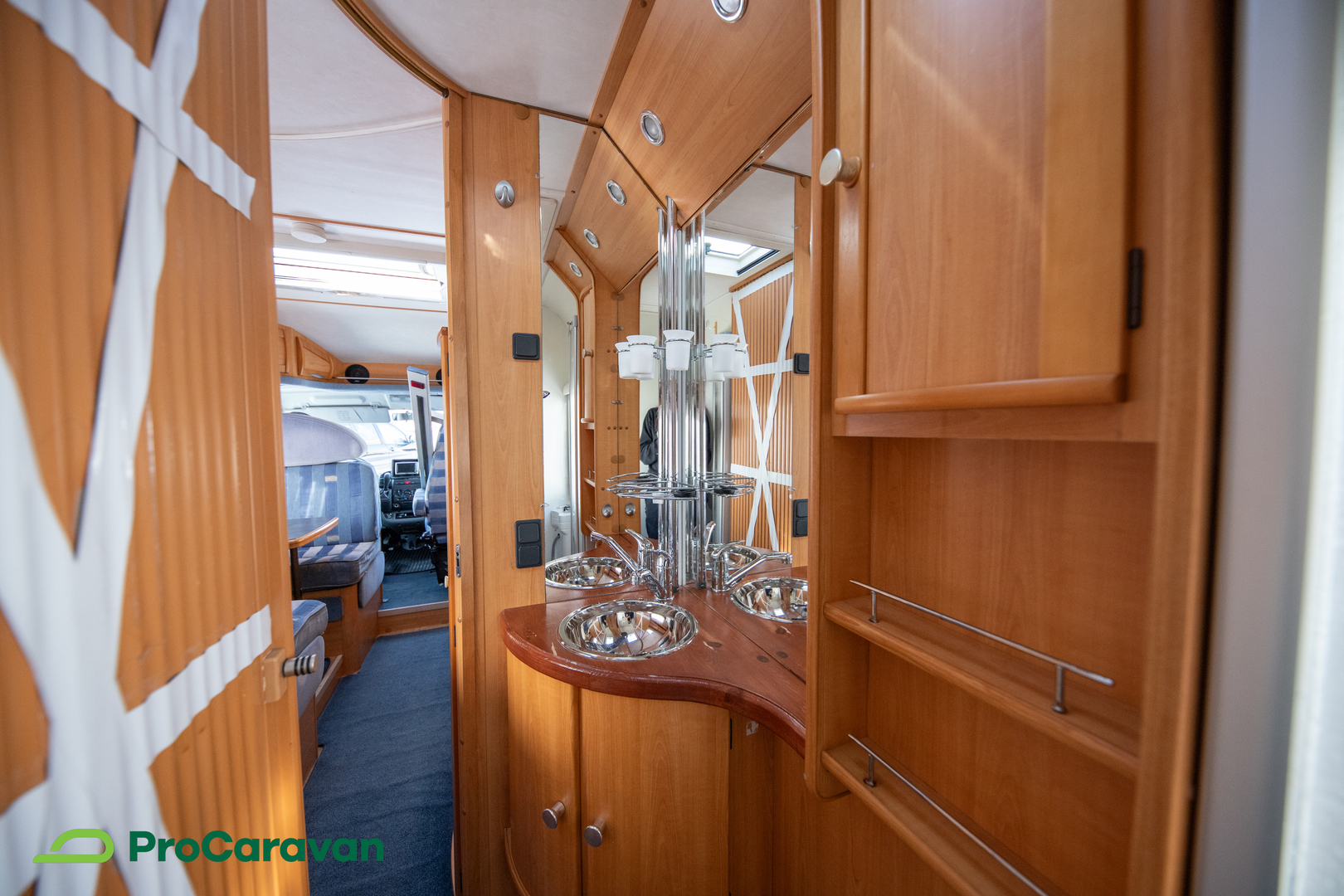 LMC Liberty 6000 TI 2003