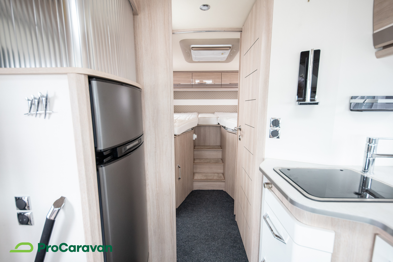 RAPIDO 8066DF Premium edition 2020