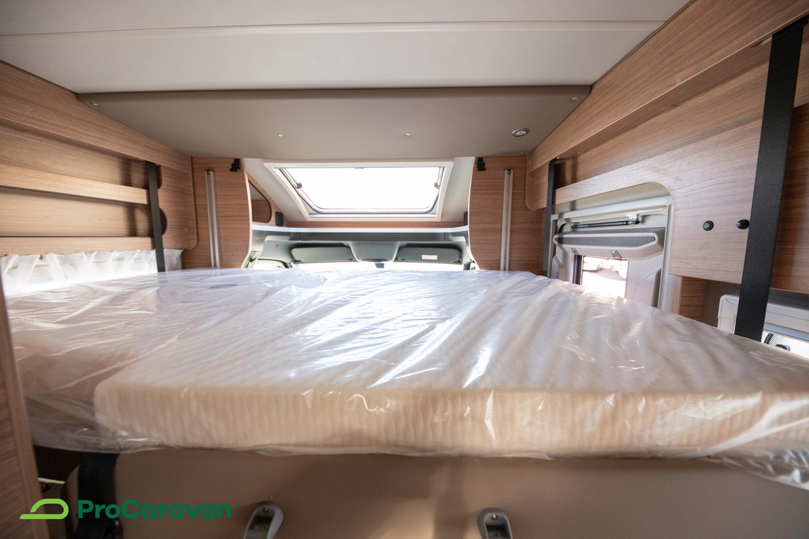 WEINSBERG CaraCompact Suite 640 MEG Edition [PEPPER] 2026