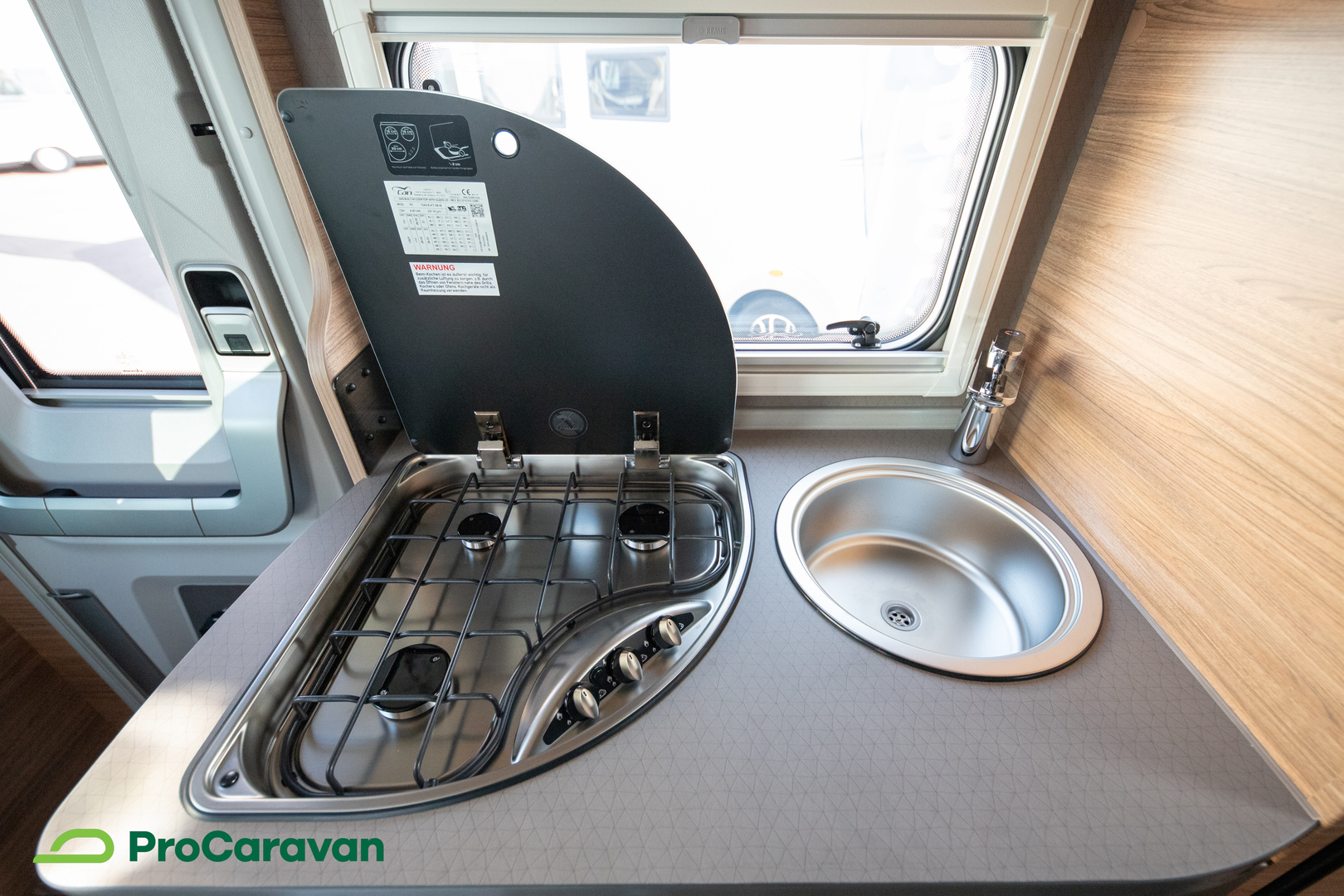 WEINSBERG CaraCompact Suite 640 MEG Edition [PEPPER] 2026