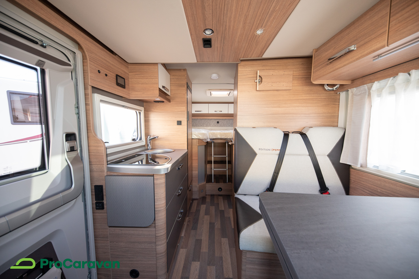 WEINSBERG CaraCompact Suite 640 MEG Edition [PEPPER] 2026