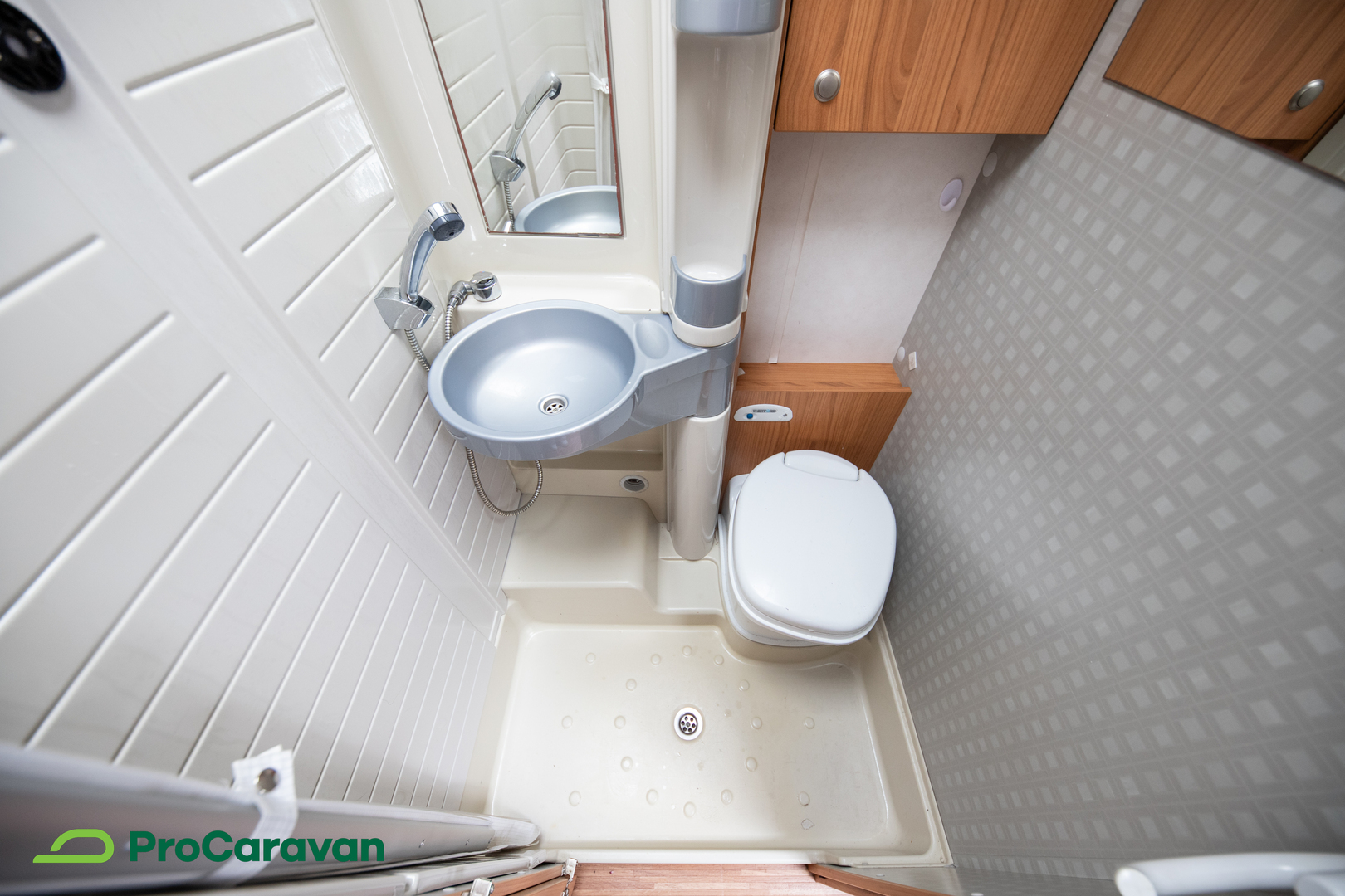 BÜRSTNER Aviano I640 2008