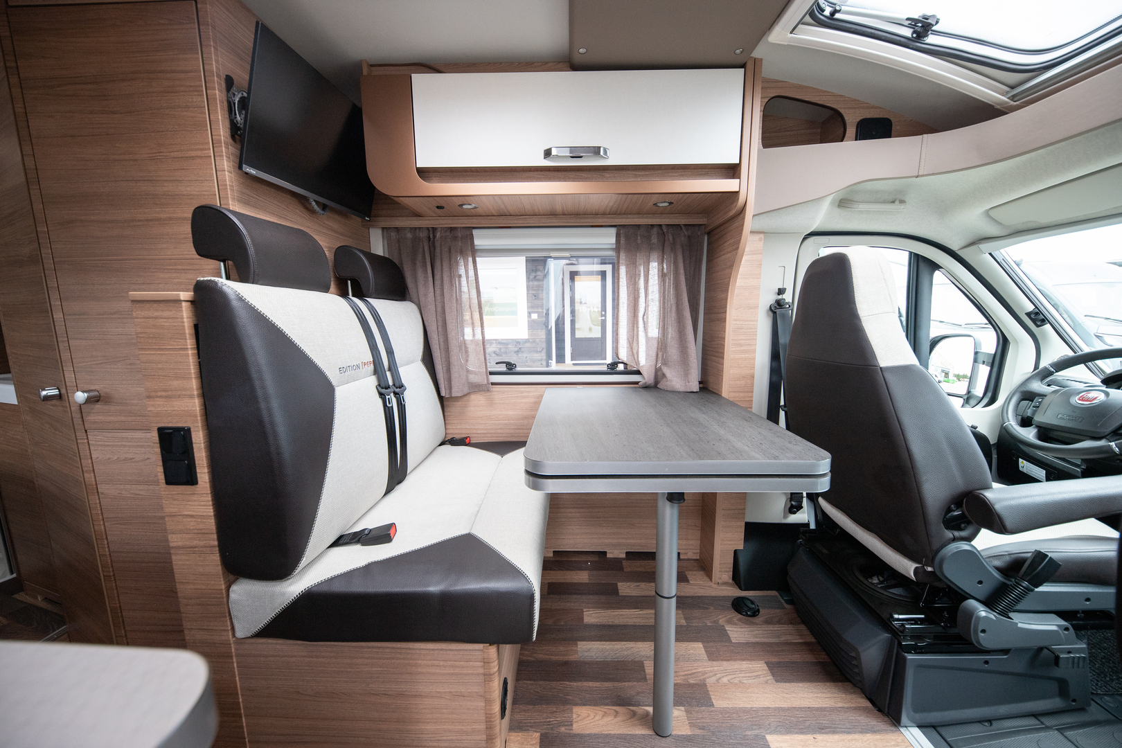 WEINSBERG CaraCompact 650 MF Edition PEPPER 2021