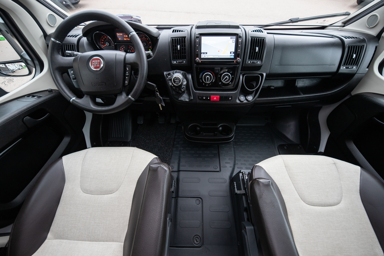 WEINSBERG CaraCompact 650 MF Edition PEPPER 2021