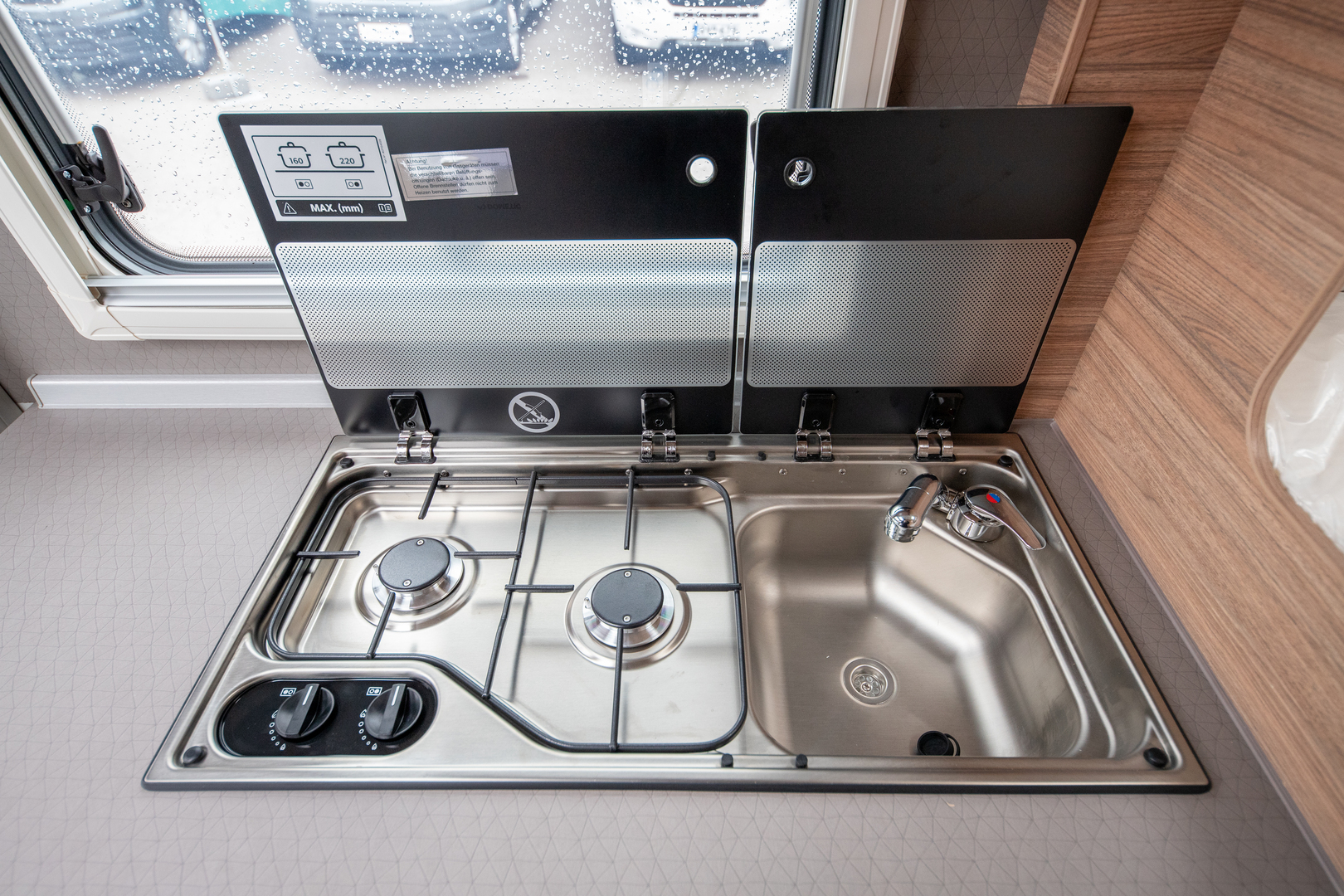 WEINSBERG X-Cursion Van 500 MQ Edition [PEPPER] 2023