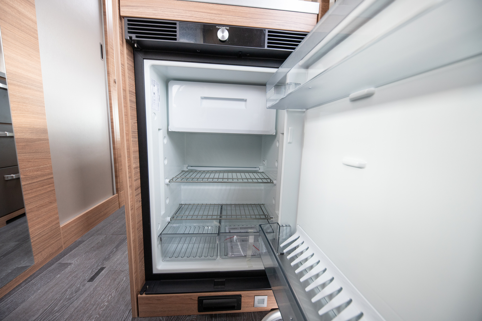 WEINSBERG X-Cursion Van 500 LT Edition [PEPPER] 2023