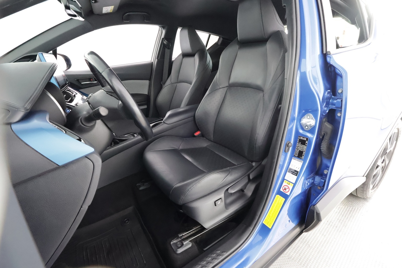TOYOTA C-HR 2018