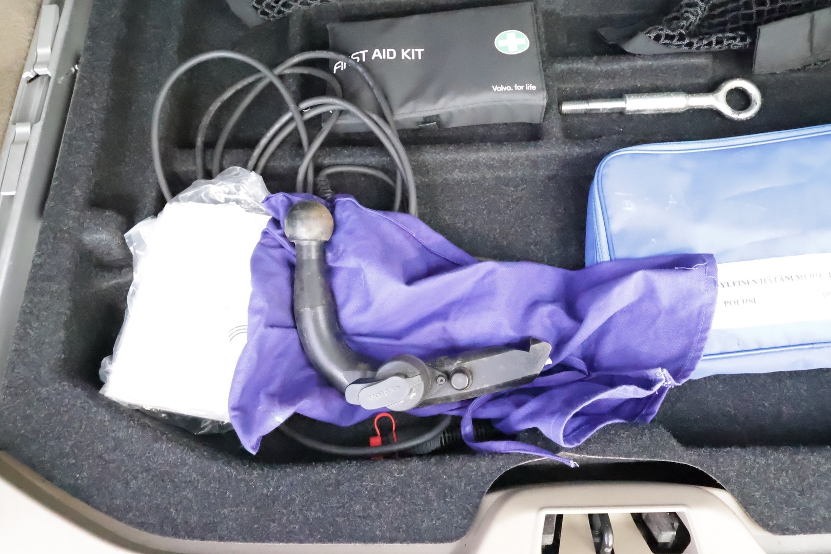 VOLVO V70 2014