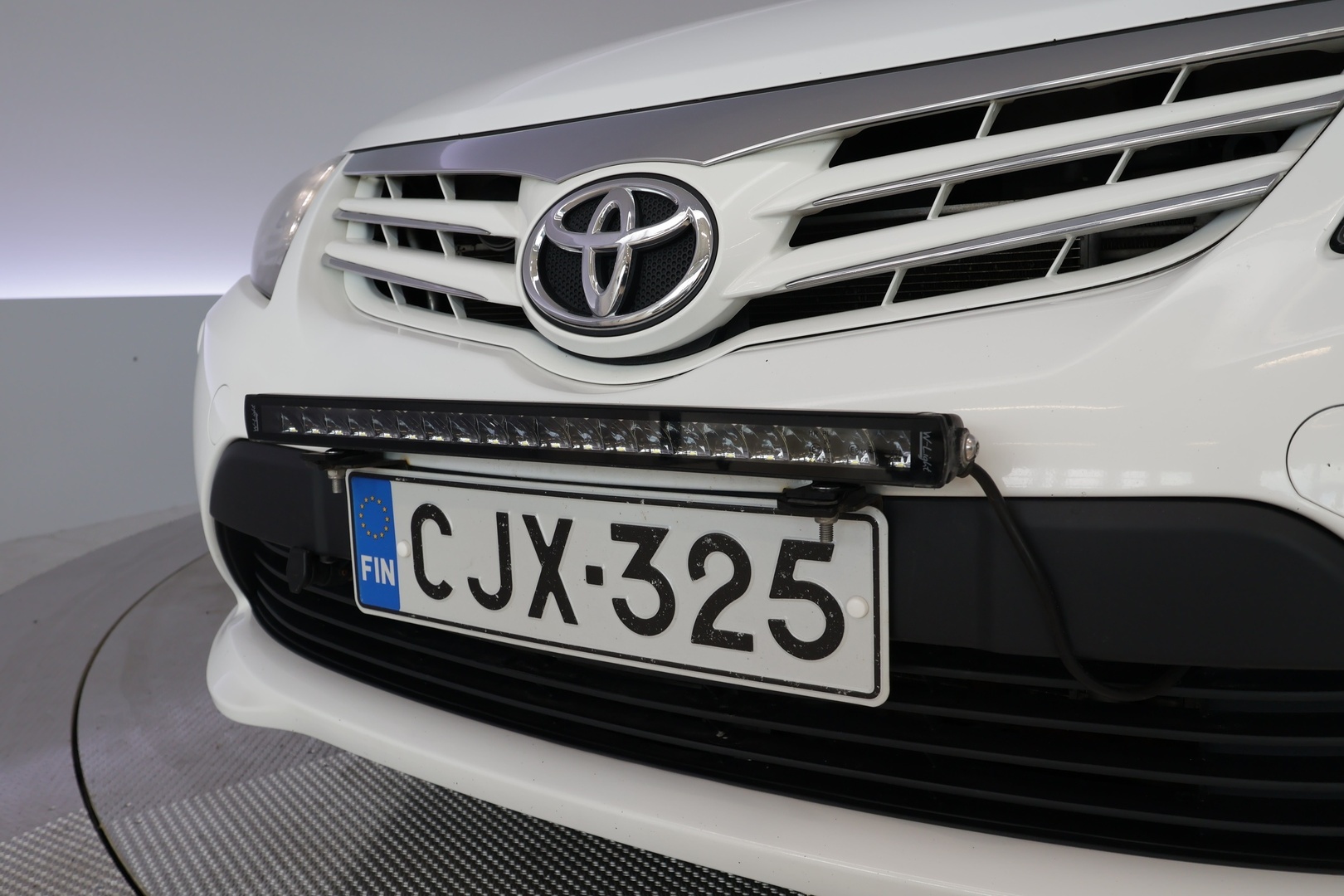 TOYOTA Avensis 2015