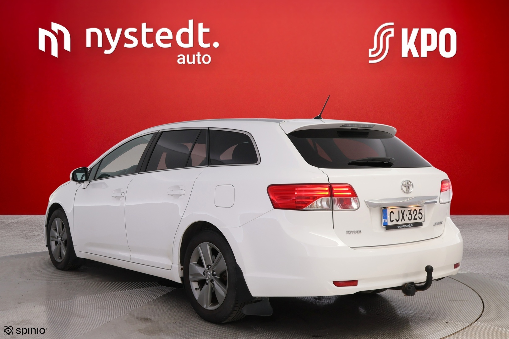 TOYOTA Avensis 2015
