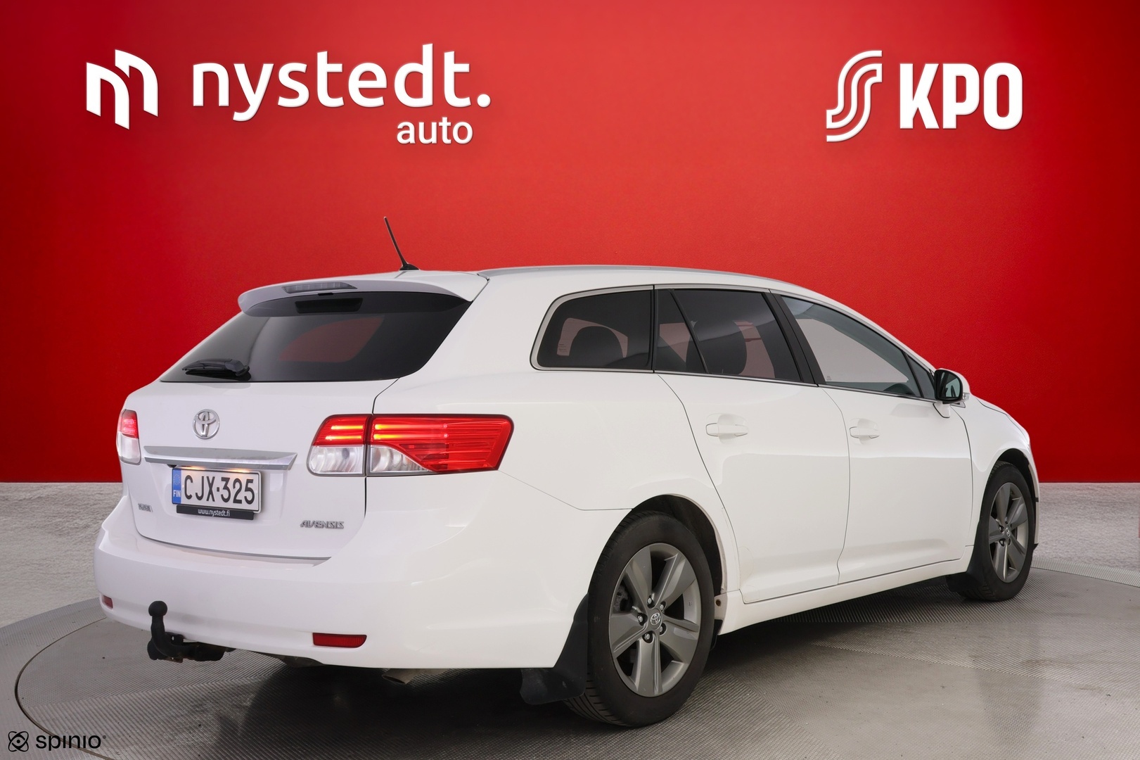 TOYOTA Avensis 2015