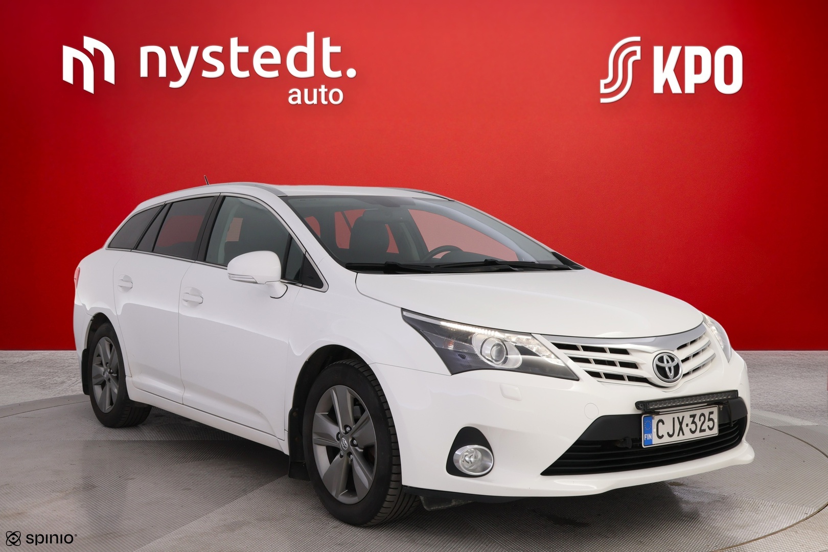 TOYOTA Avensis 2015