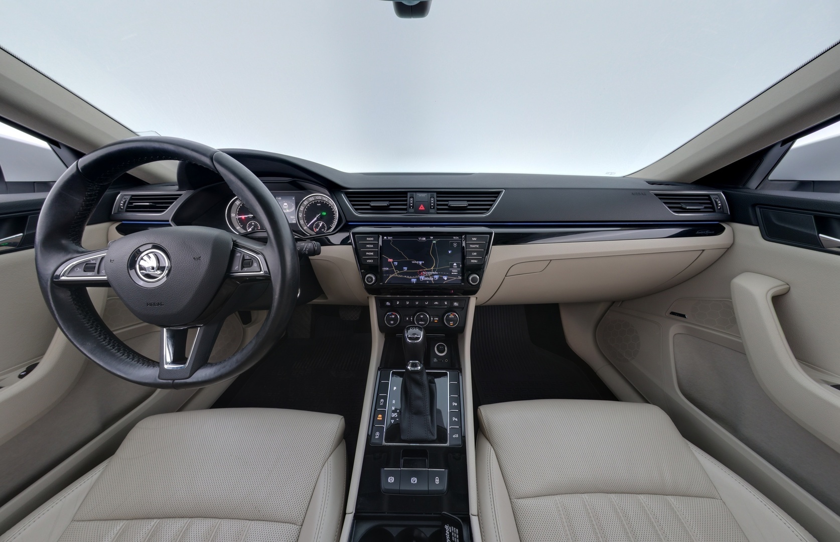SKODA Superb 2015