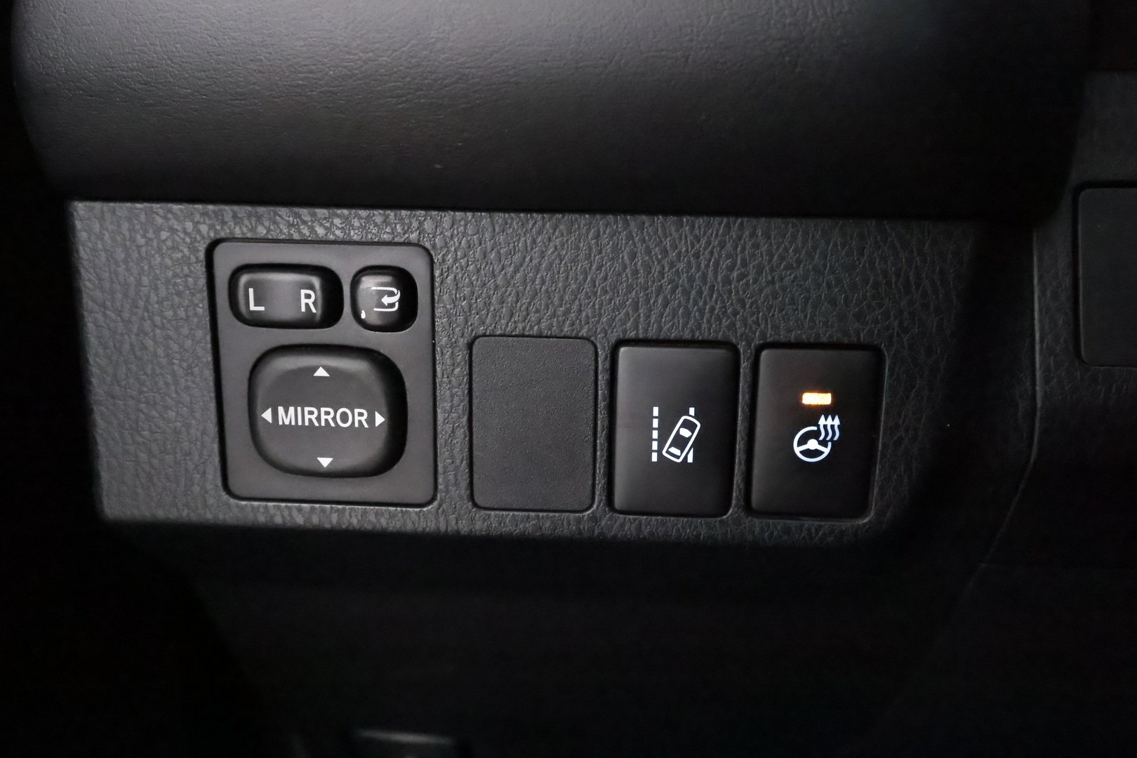 TOYOTA RAV4 2016