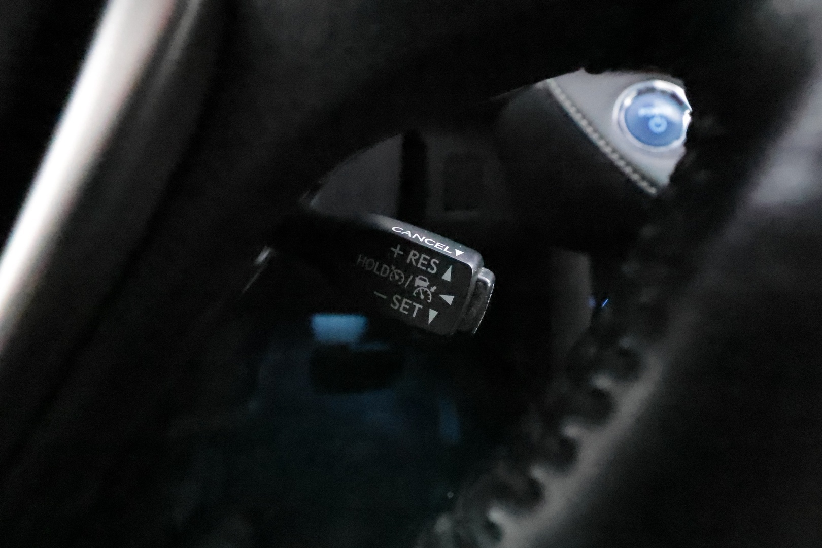TOYOTA RAV4 2018