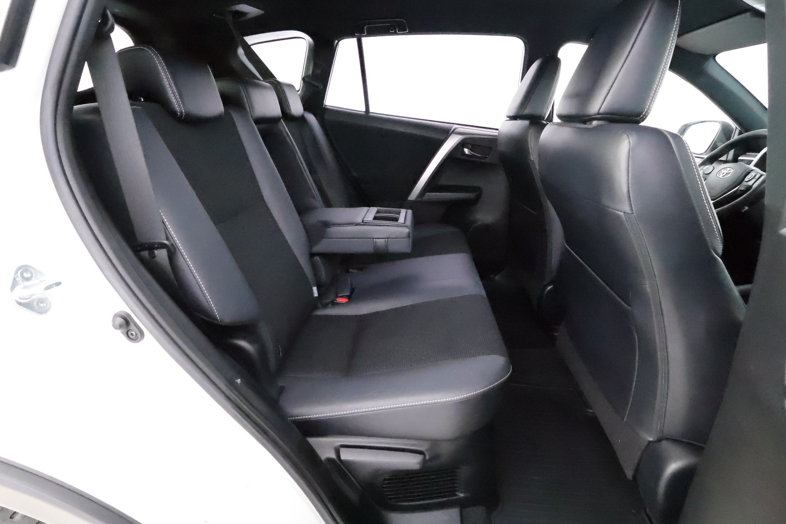 TOYOTA RAV4 2018