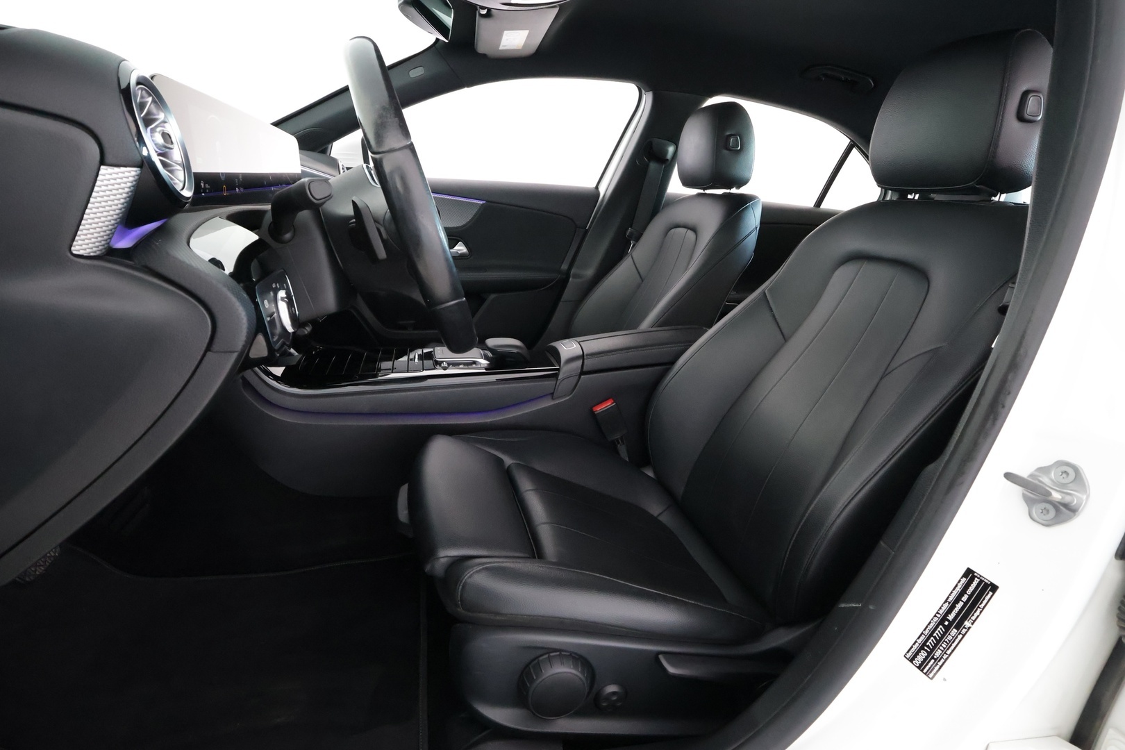 MERCEDES-BENZ A 2020