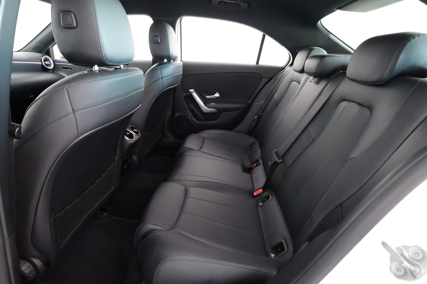 MERCEDES-BENZ A 2020