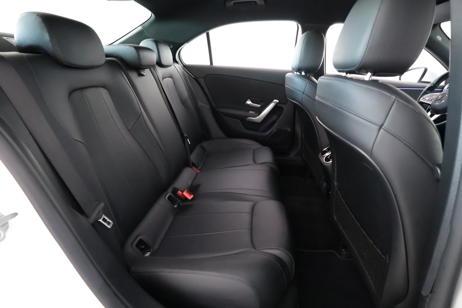 MERCEDES-BENZ A 2020