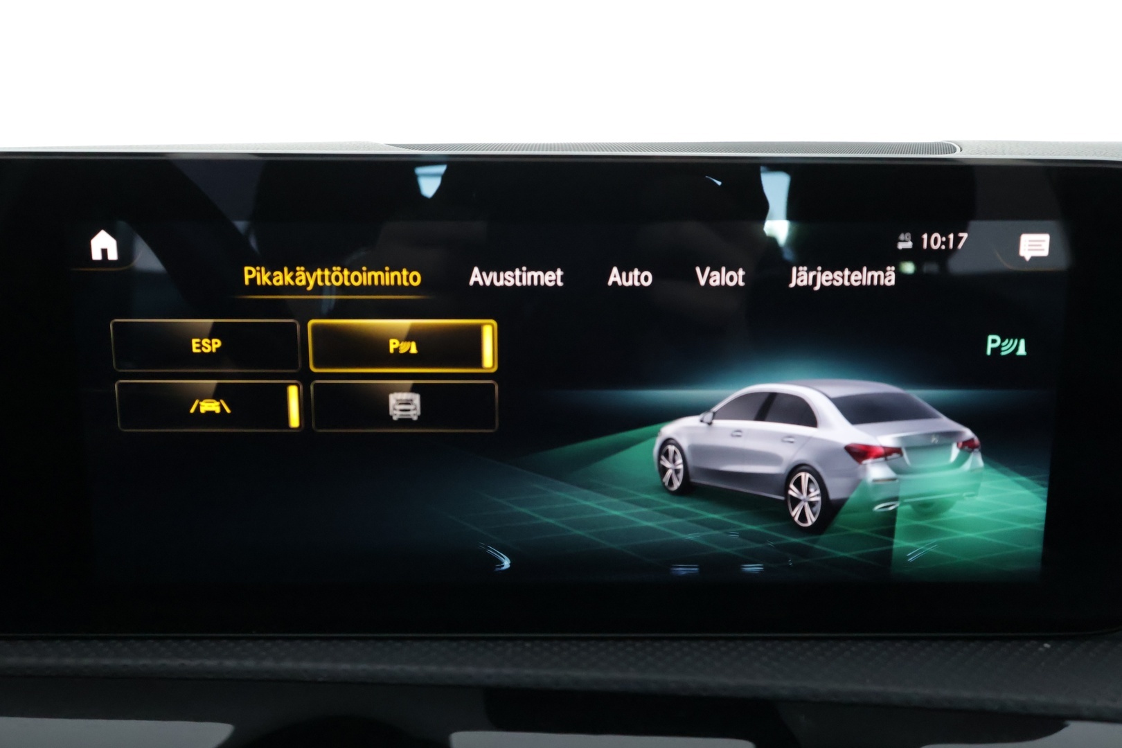 MERCEDES-BENZ A 2020