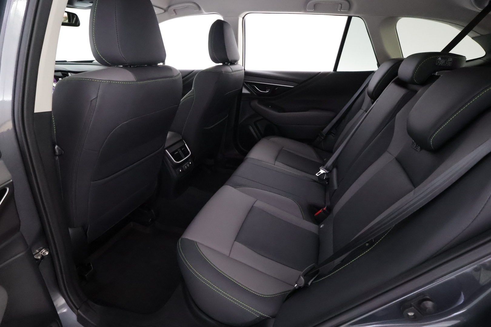 SUBARU Outback 2021