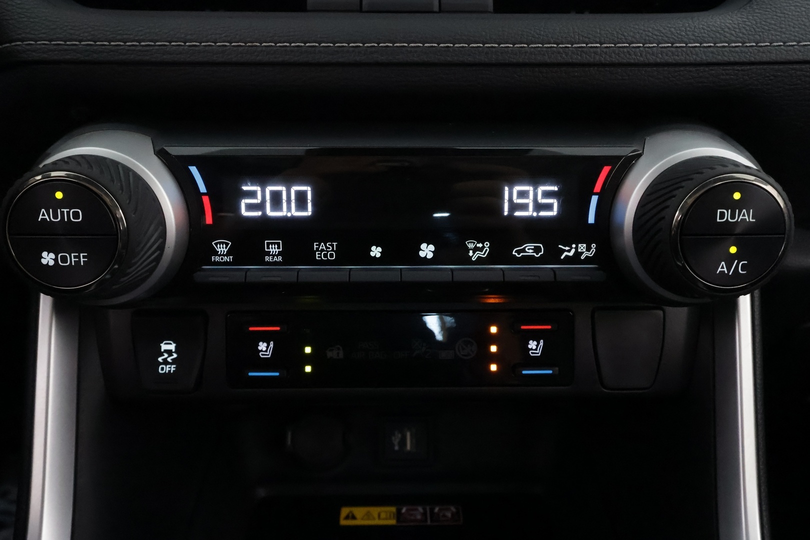 TOYOTA RAV4 2023