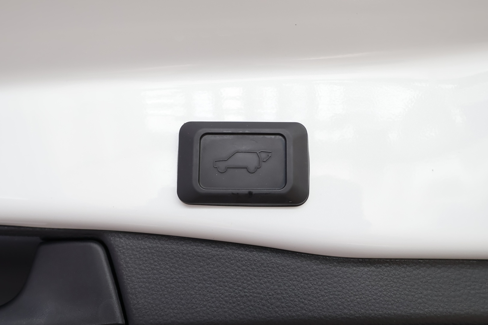 TOYOTA RAV4 2023