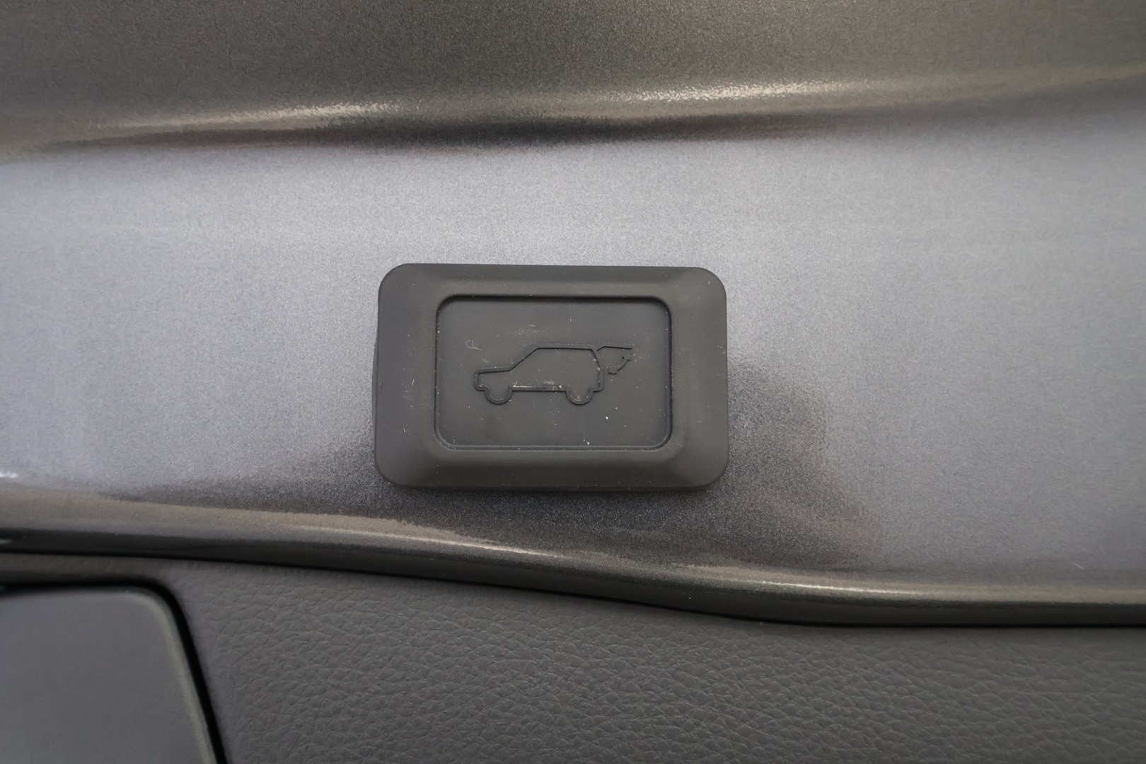 TOYOTA RAV4 2025