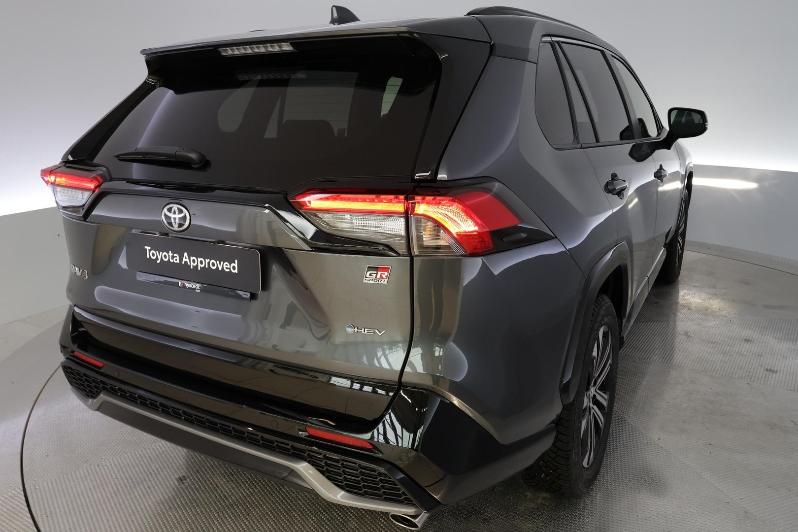 TOYOTA RAV4 2025