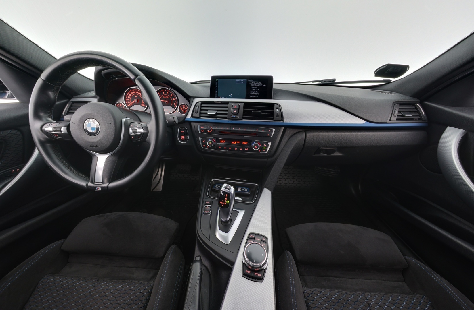 BMW 320 2013