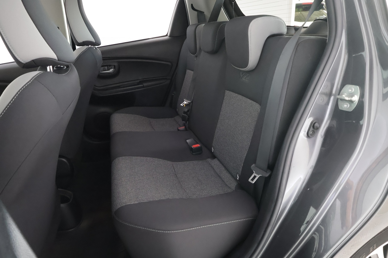 TOYOTA Yaris 2019