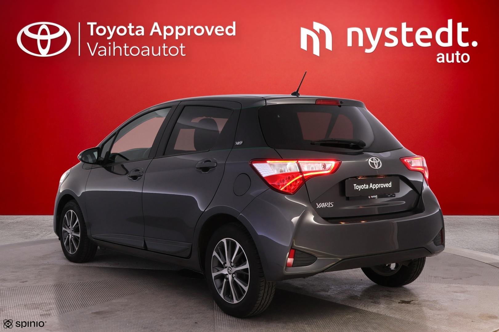 TOYOTA Yaris 2019