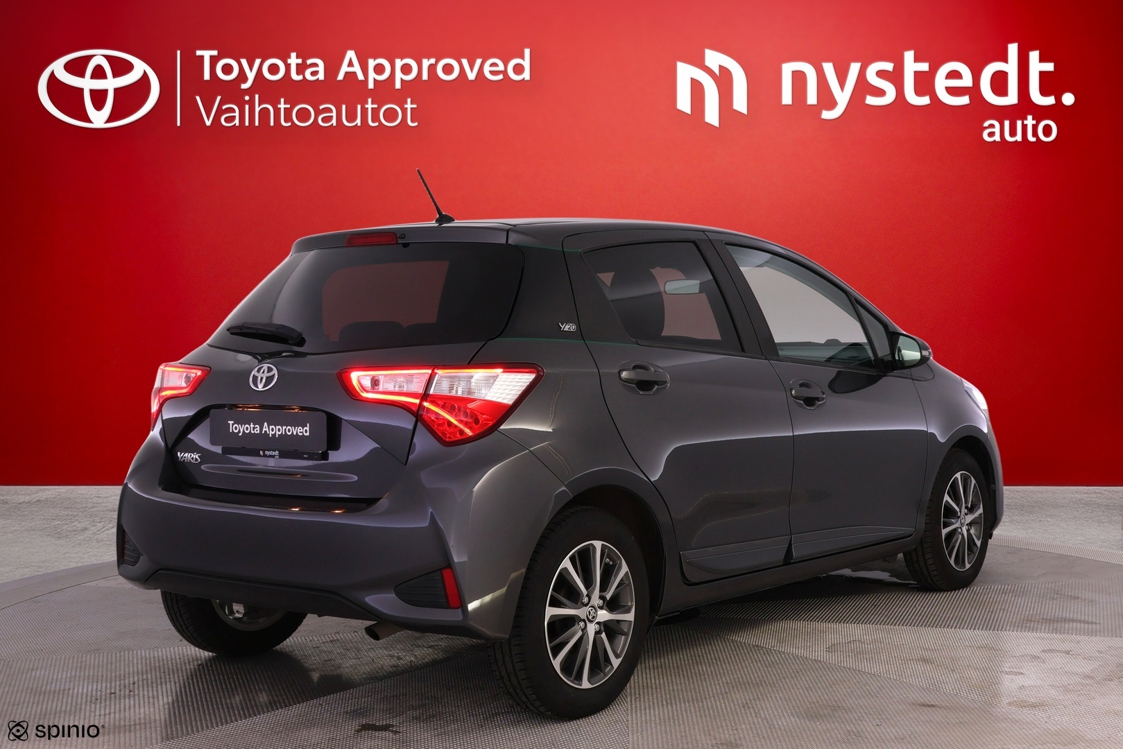 TOYOTA Yaris 2019