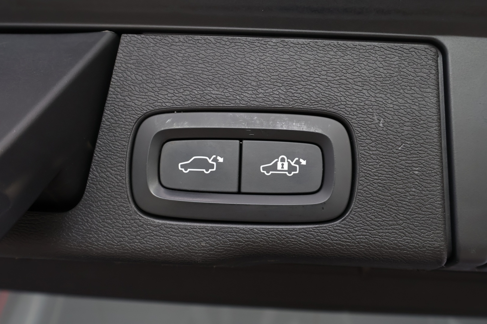 VOLVO XC60 16