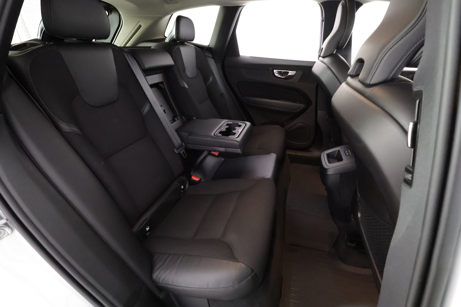 VOLVO XC60 17
