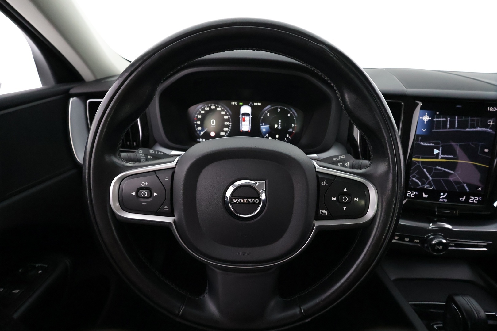 VOLVO XC60 20