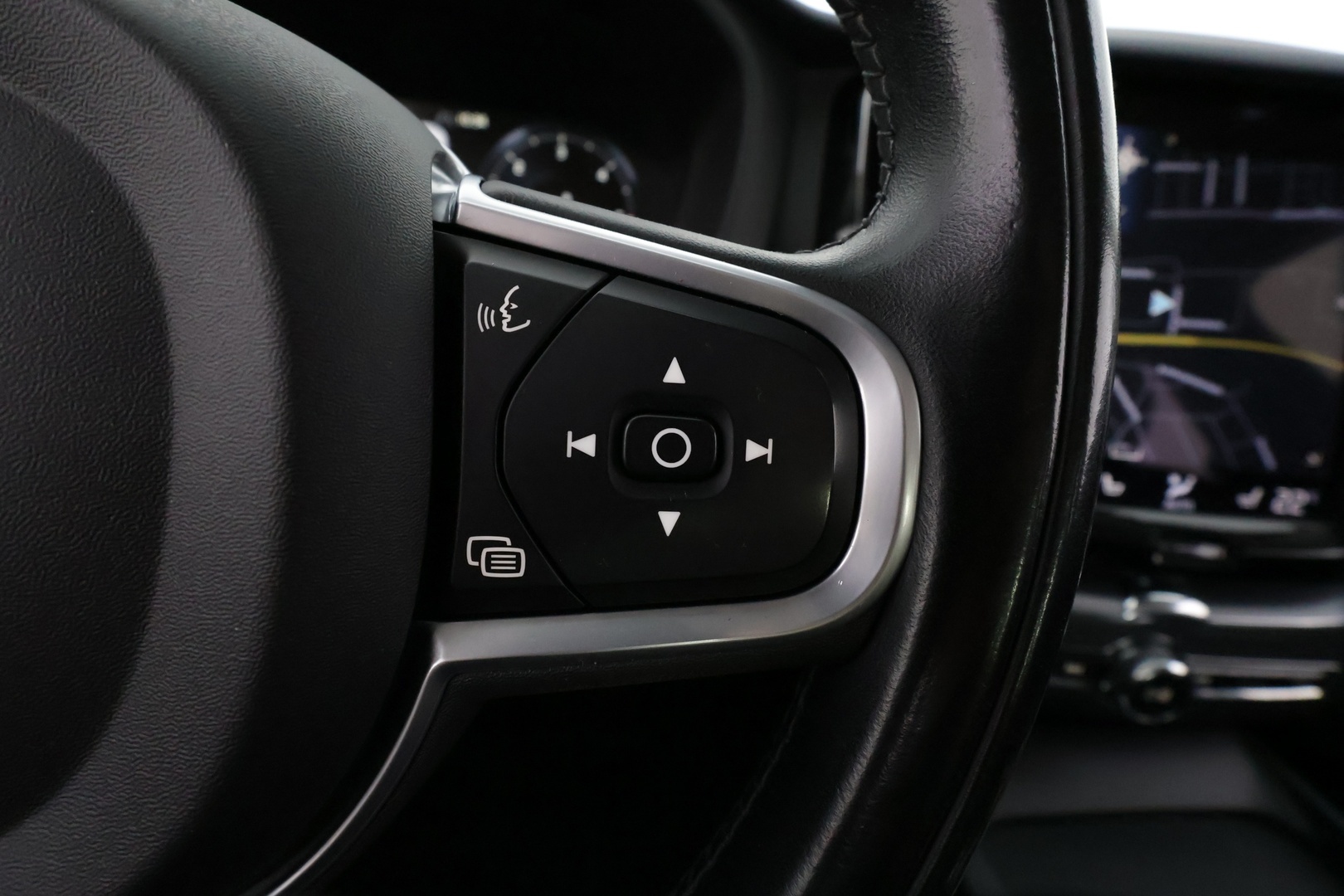 VOLVO XC60 22