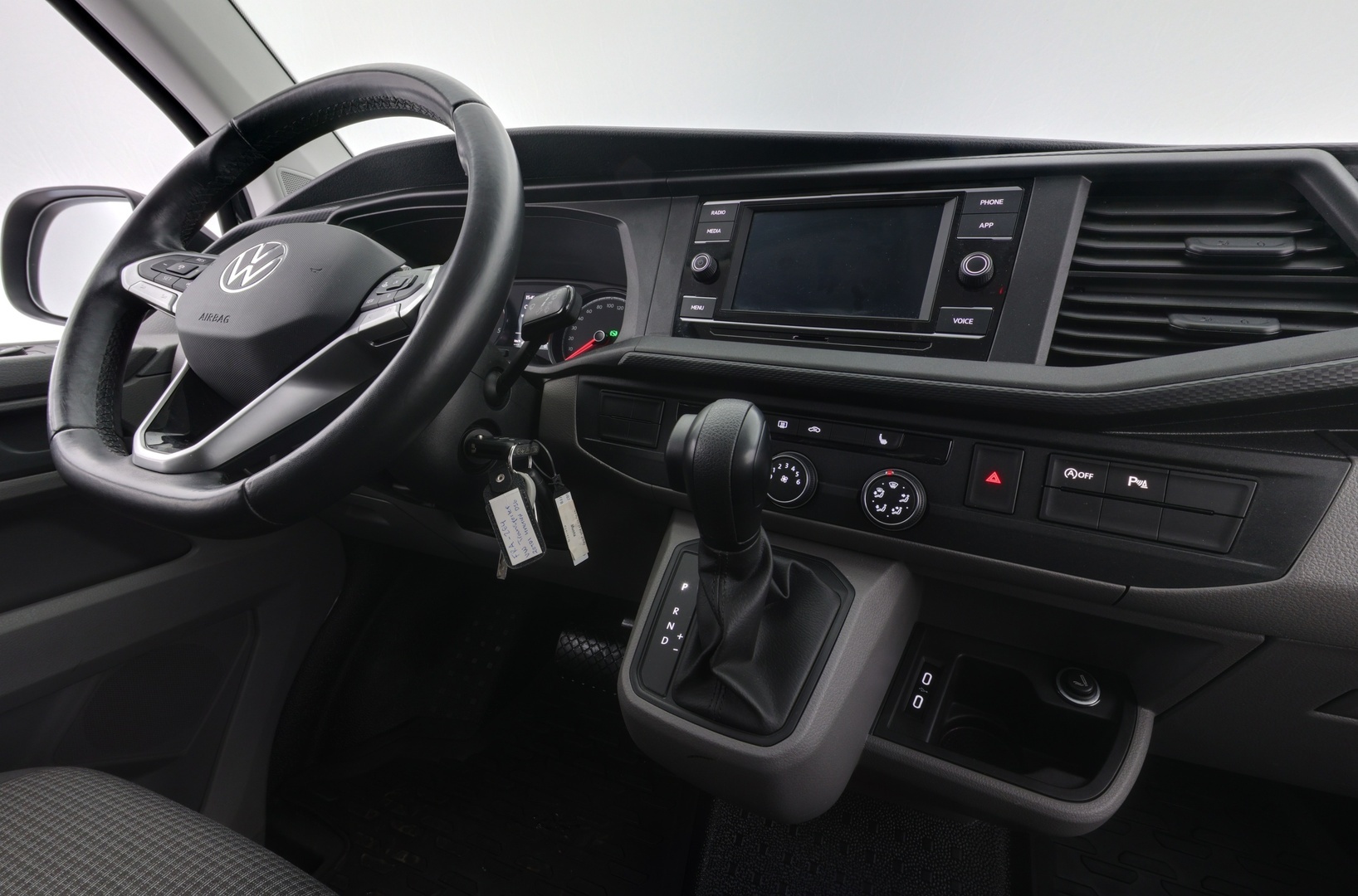 VOLKSWAGEN Transporter 2021