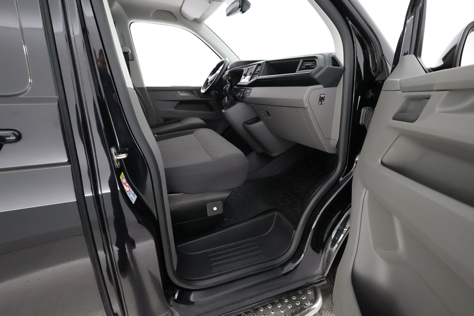 VOLKSWAGEN Transporter 2021