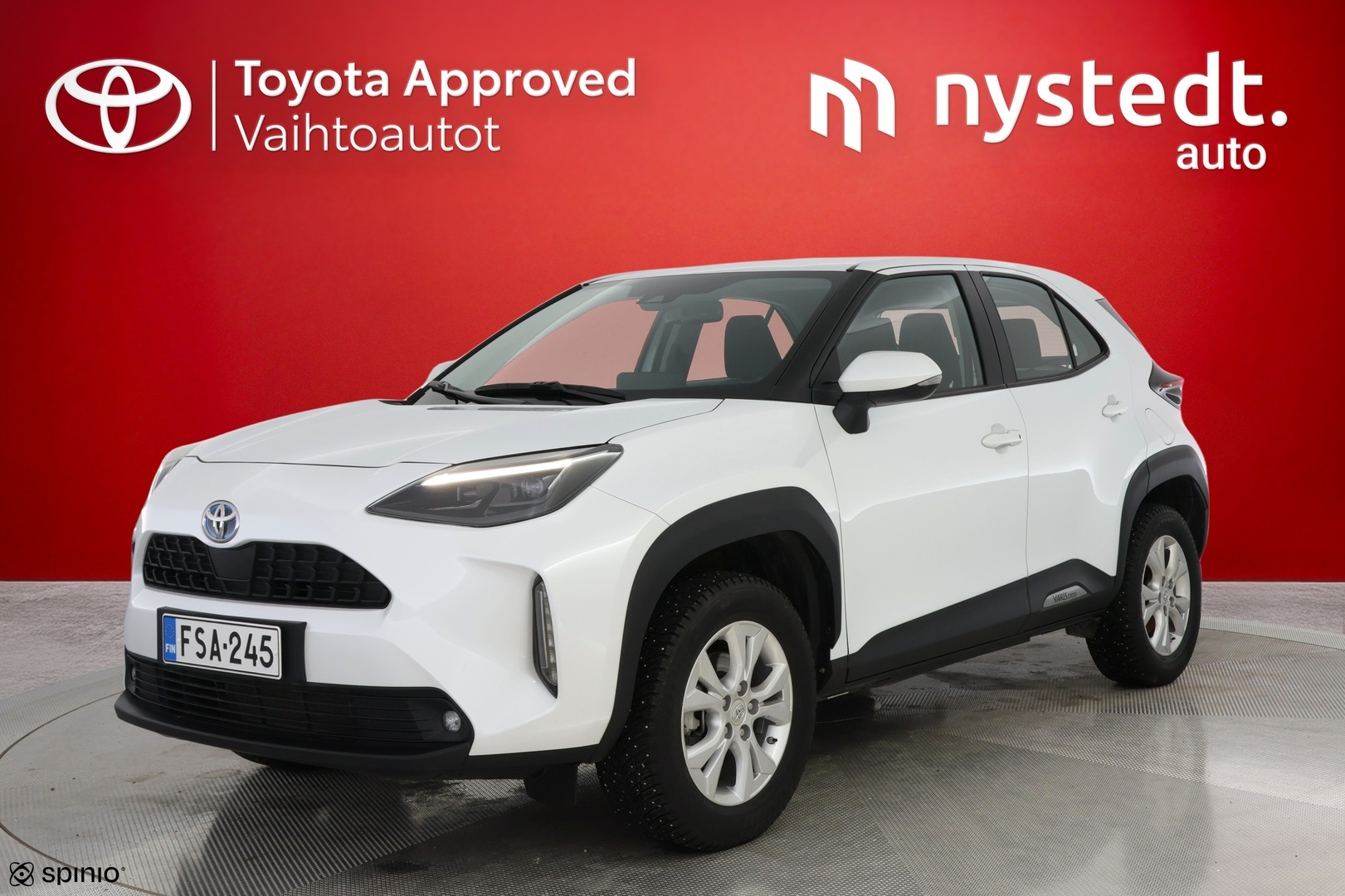 TOYOTA Yaris Cross 2024