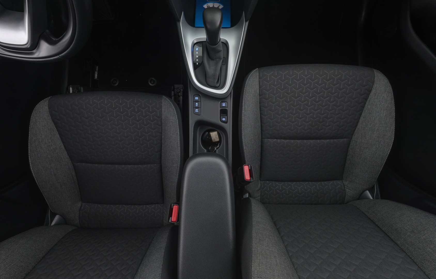 TOYOTA Yaris Cross 2024