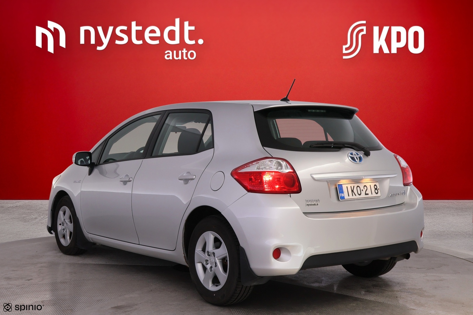 TOYOTA Auris 2012