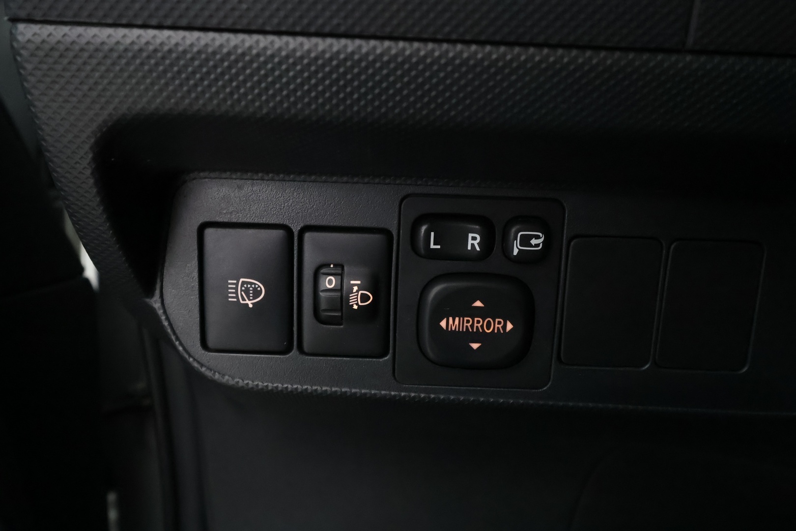 TOYOTA Auris 2012