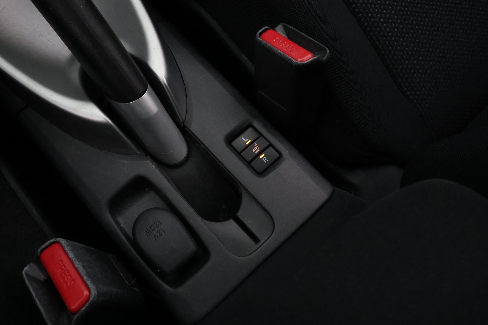 TOYOTA Auris 2012
