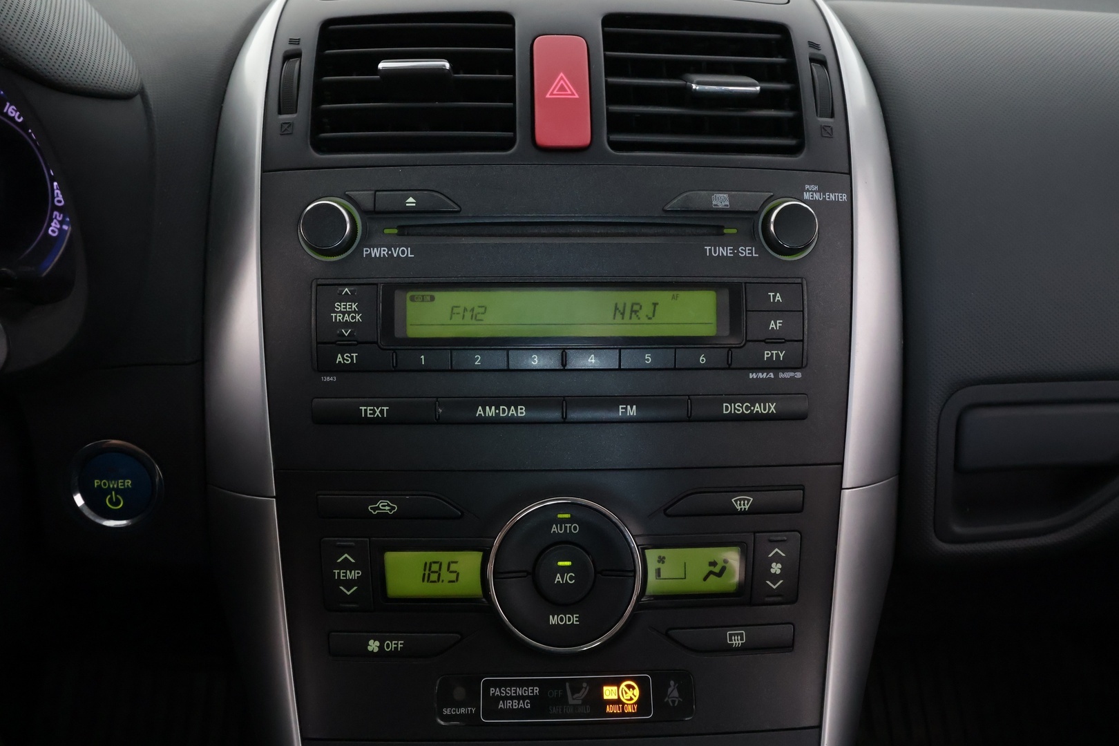TOYOTA Auris 2012