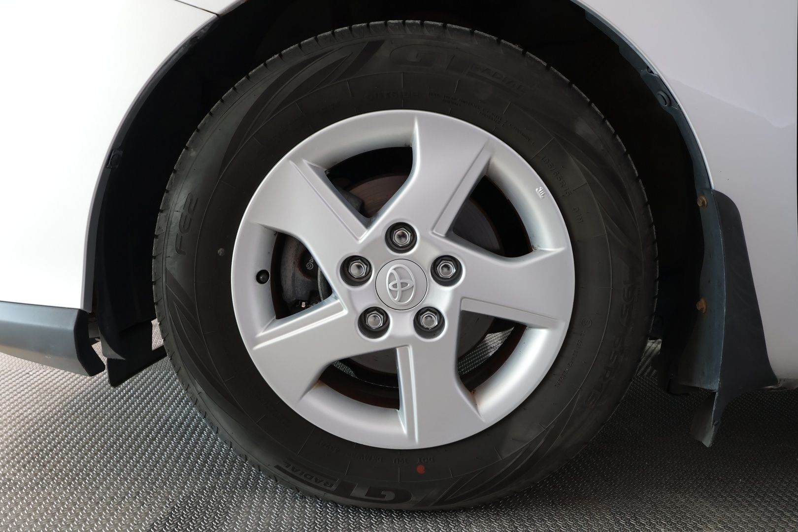 TOYOTA Auris 2012