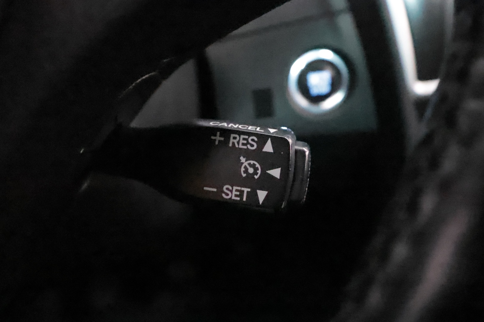 TOYOTA Auris 2014