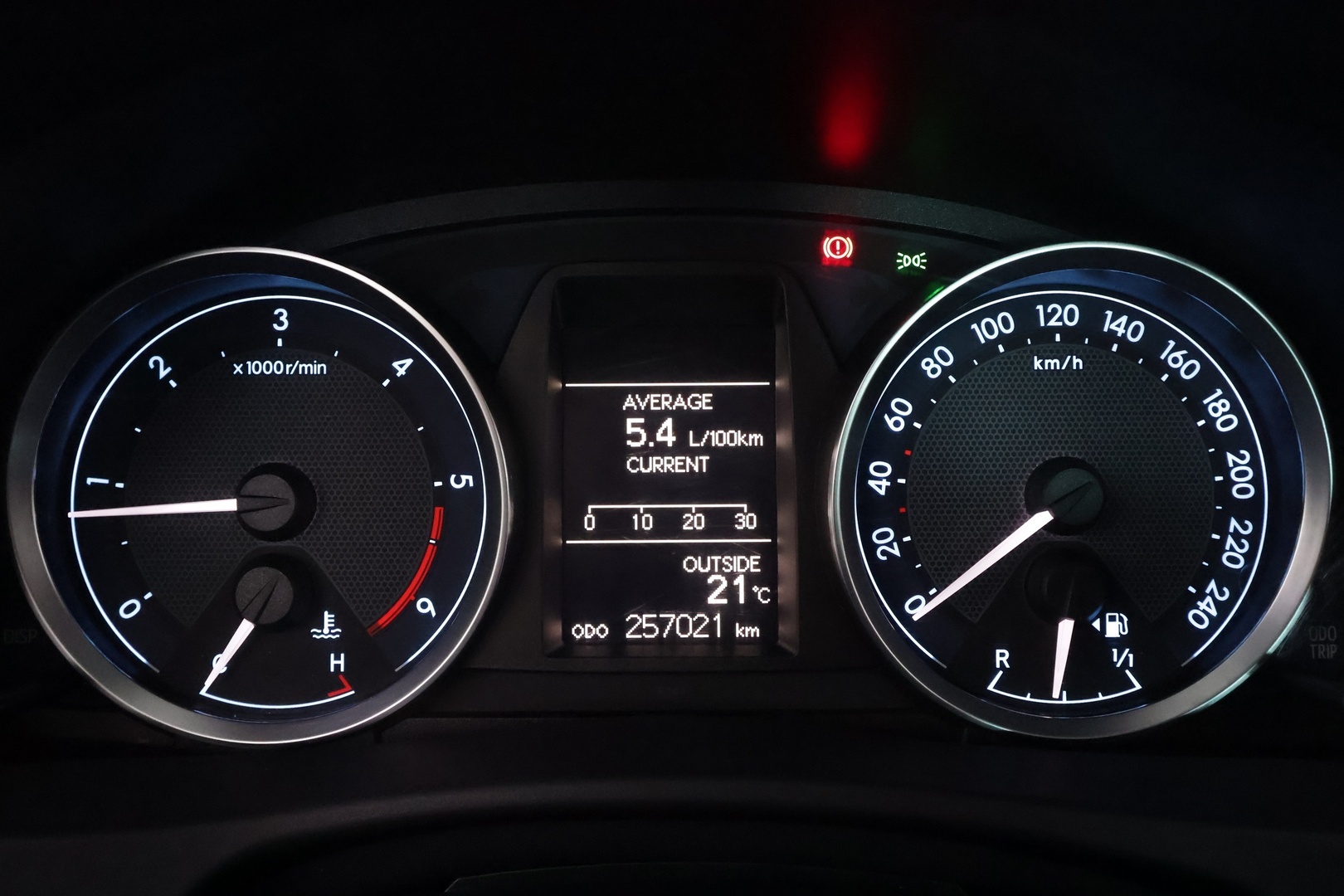 TOYOTA Auris 2014
